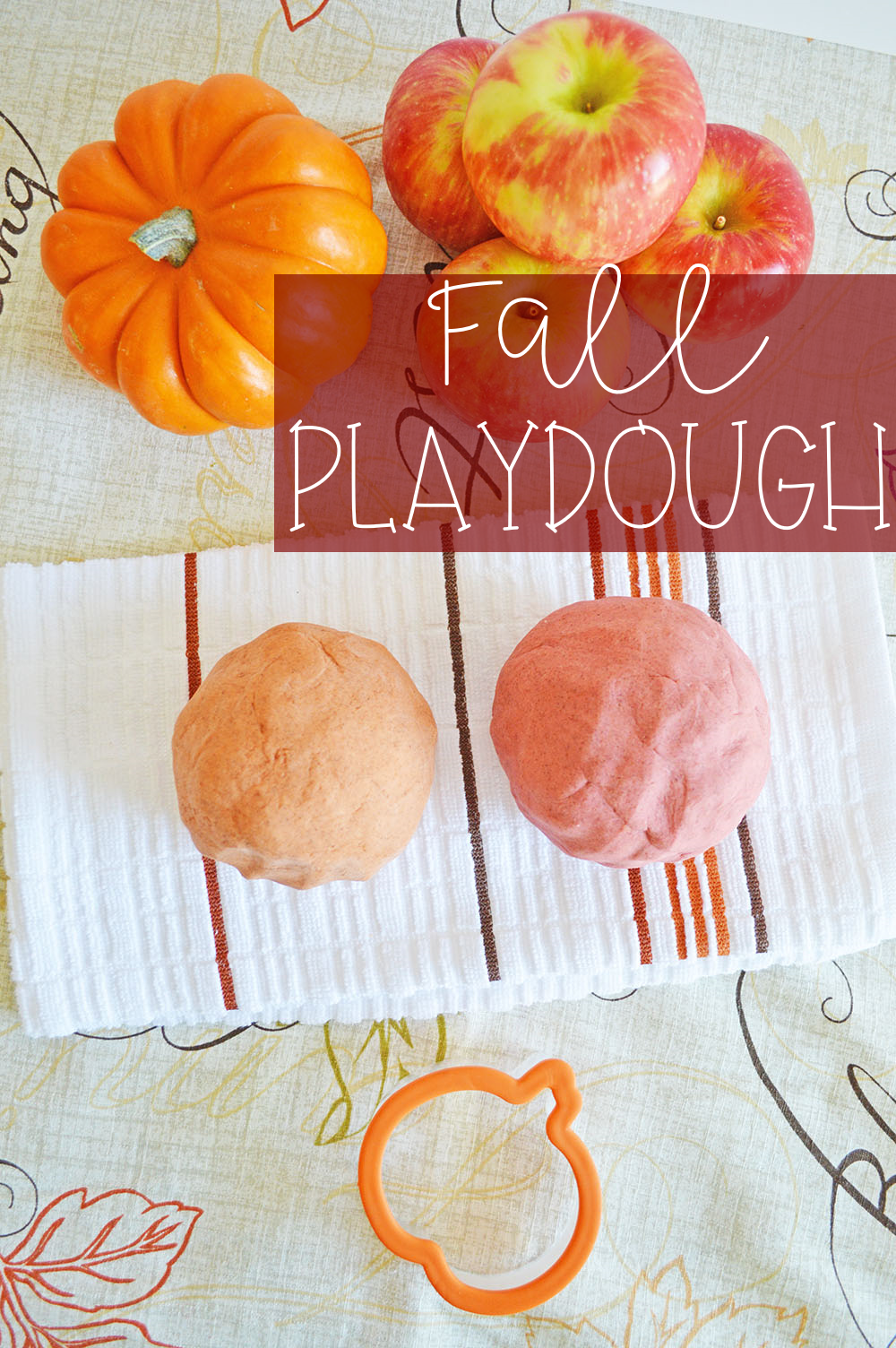 Fall Playdough Recipes + Mats