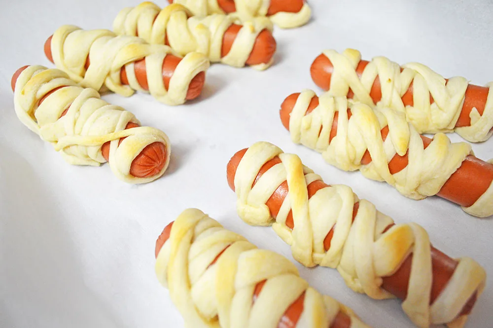 Mummy Hot Dogs for Halloween