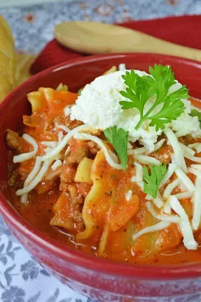 Easy One Pot Lasagna Soup