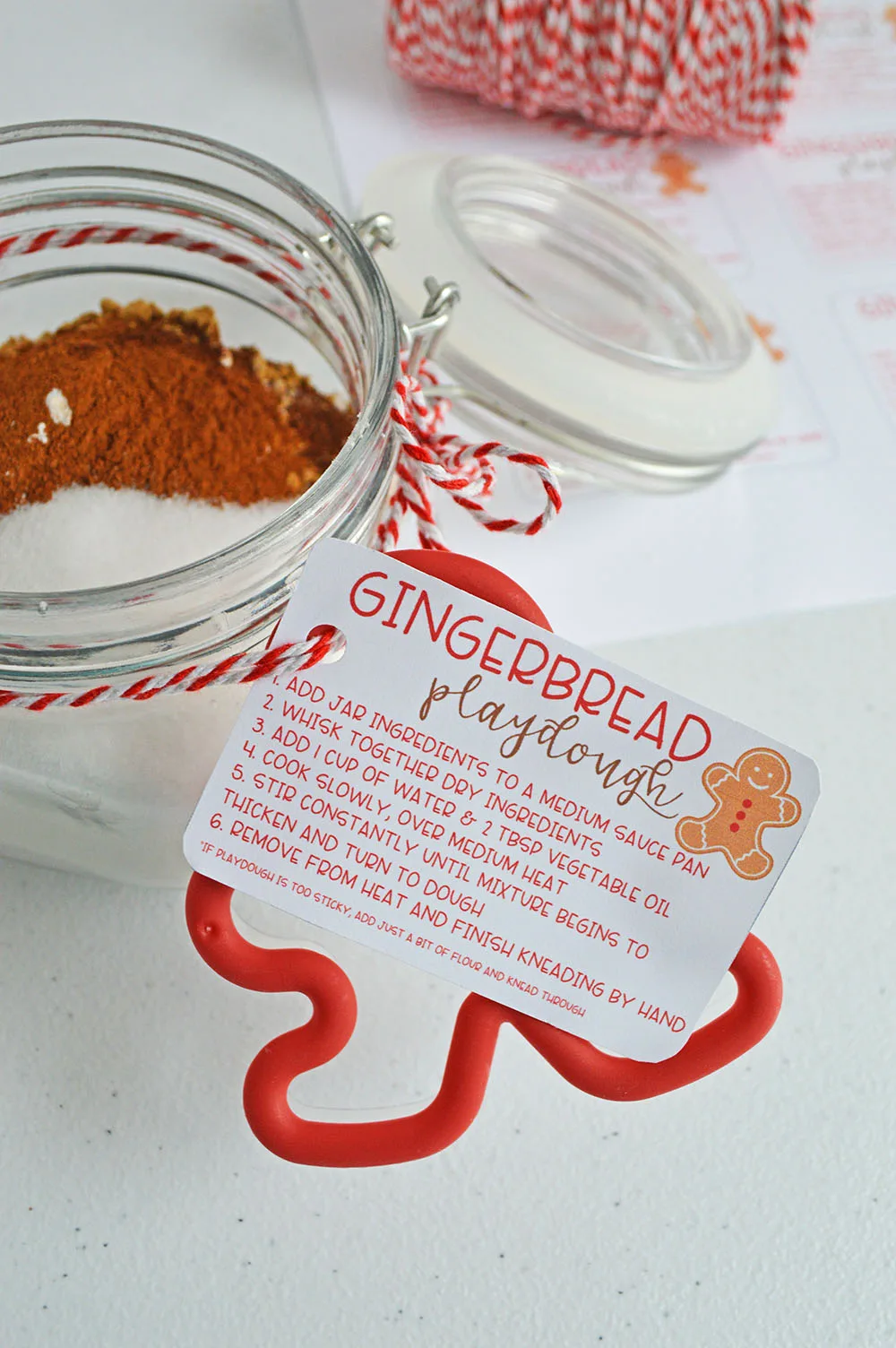 Gingerbread Playdough Gift in a Jar | Playdough Gift Tags