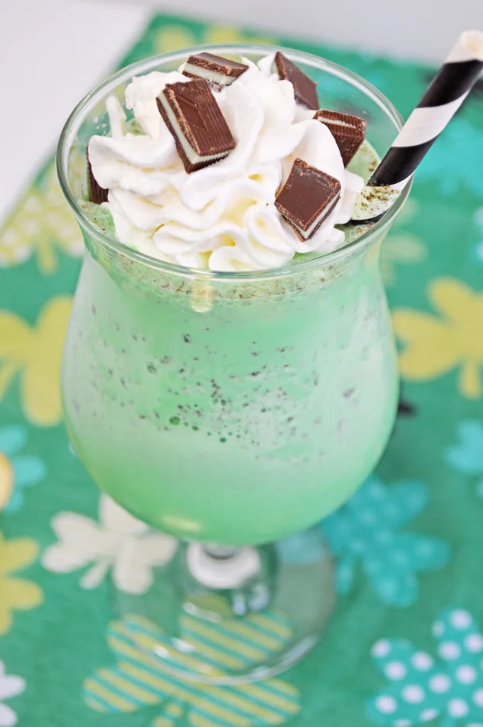 Mint chocolate chip milkshake online