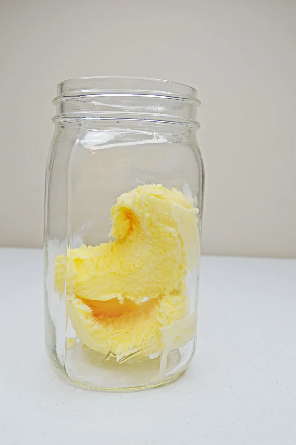 ice cream in a mason jar