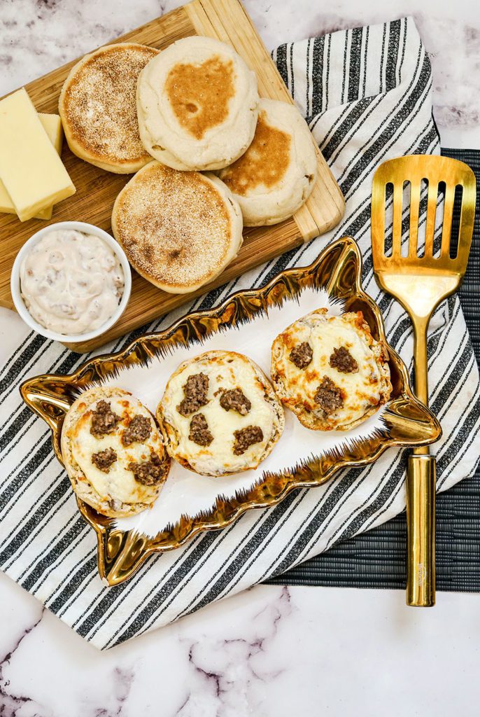 English Muffin Breakfast Pizzas