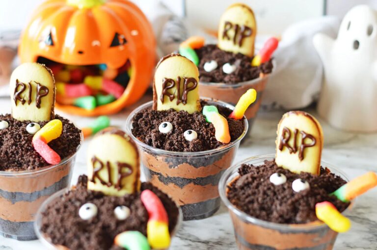 Dirt Cup Recipe for Halloween