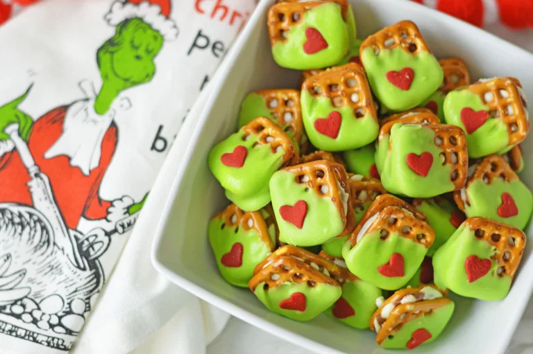Grinch Pretzel Bites