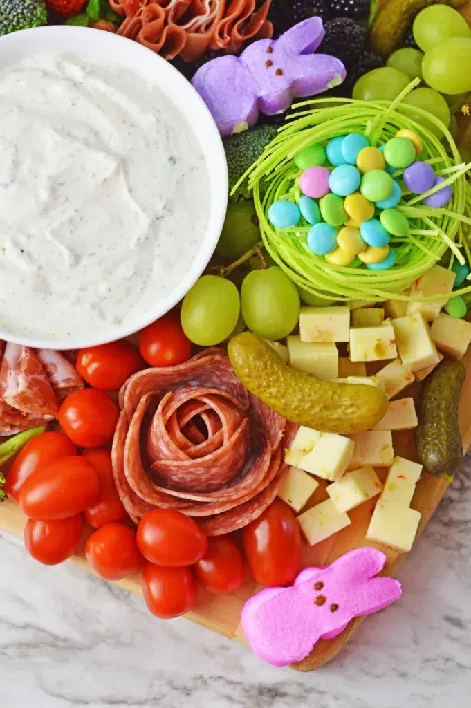 Easy Easter Charcuterie Board