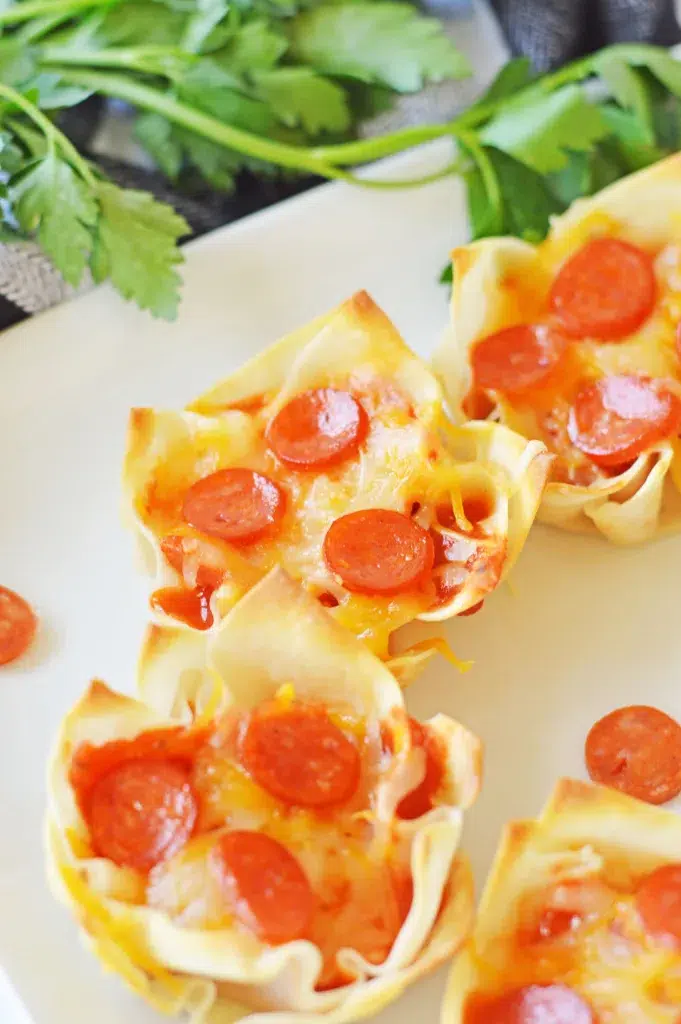 Pizza Wonton Cups